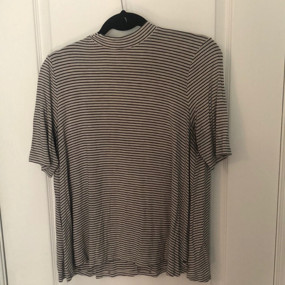 American Eagle Soft & Sexy High Neck Keyhole Back